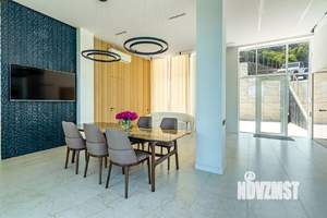 Коттедж 360м², 2-этажный, участок 17 сот.  