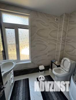 Коттедж 175м², 2-этажный, участок 7 сот.  