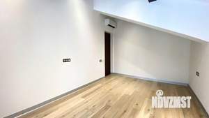 Дом 250м&sup2;, 2-этажный, участок 9 сот.  