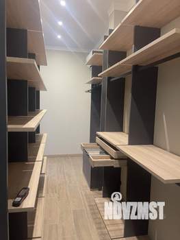 Дом 275м², 2-этажный, участок 6 сот.  
