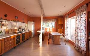Дом 120м², 2-этажный, участок 6 сот.  