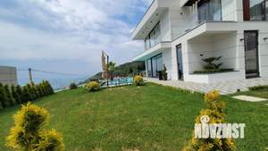 Дом 200м², 2-этажный, участок 6 сот.  