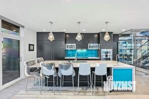 Коттедж 290м², 2-этажный, участок 14 сот.  