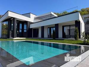 Дом 300м&sup2;, 2-этажный, участок 7 сот.  