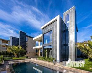 Дом 356м², 3-этажный, участок 6 сот.  