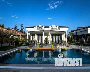 Дом 180м², 2-этажный, участок 10 сот.  