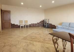 Дом 700м², 3-этажный, участок 12 сот.  