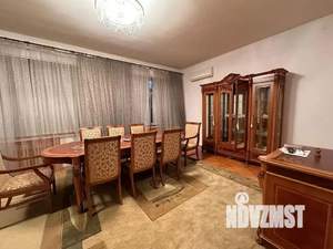 Таунхаус 280м², 3-этажный, участок 3 сот.  