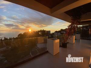 Коттедж 520м², 3-этажный, участок 5 сот.  