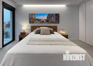 Дом 240м², 2-этажный, участок 6 сот.  