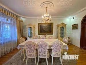 Коттедж 540м², 3-этажный, участок 6 сот.  