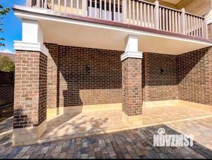 Дом 195м&sup2;, 2-этажный, участок 6 сот.  