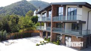 Дом 498м², 3-этажный, участок 8 сот.  