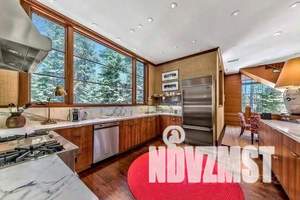 Дом 215м², 2-этажный, участок 15 сот.  