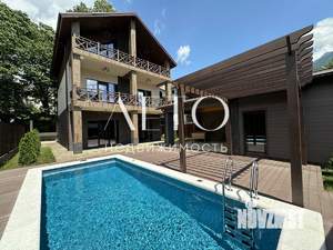 Дом 201м², 3-этажный, участок 4 сот.  