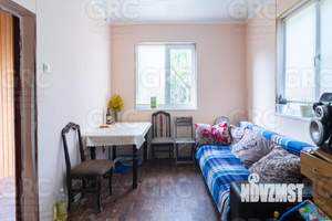 Дом 60м&sup2;, 2-этажный, участок 5 сот.  