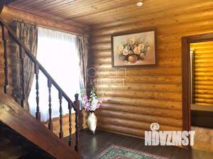 Дом 340м², 3-этажный, участок 10 сот.  