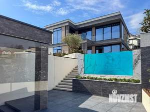 Дом 230м&sup2;, 2-этажный, участок 7 сот.  