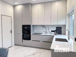 Дом 230м², 3-этажный, участок 3 сот.  