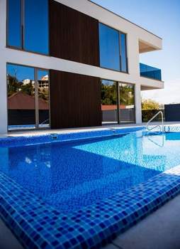 Дом 230м², 2-этажный, участок 5 сот.  