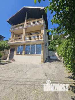 Дом 100м², 3-этажный, участок 2 сот.  