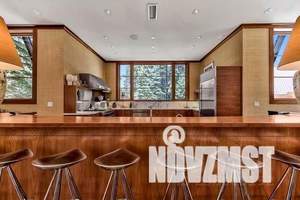 Дом 215м², 2-этажный, участок 15 сот.  