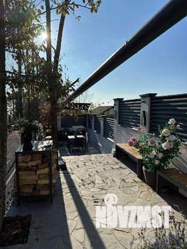 Дом 300м&sup2;, 2-этажный, участок 5 сот.  