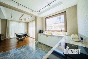 Дом 250м², 2-этажный, участок 10 сот.  