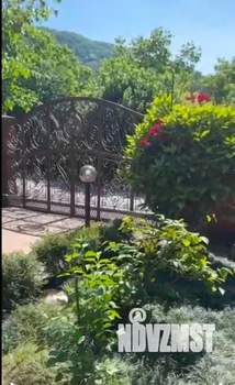 Дом 380м², 3-этажный, участок 11 сот.  