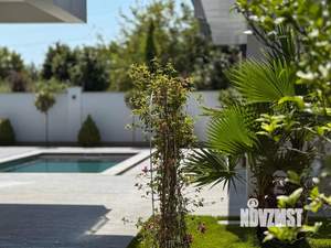 Дом 260м&sup2;, 2-этажный, участок 6 сот.  