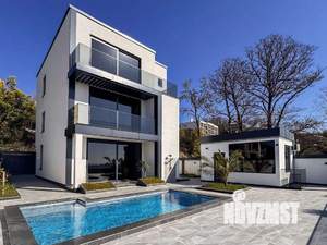 Дом 275м², 3-этажный, участок 5 сот.  