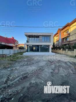 Дом 300м&sup2;, 2-этажный, участок 8 сот.  