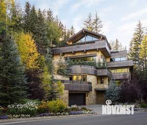 Дом 280м², 3-этажный, участок 10 сот.  