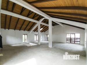 Дом 285м², 2-этажный, участок 6 сот.  