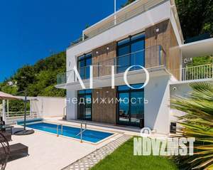 Дом 360м², 2-этажный, участок 5 сот.  