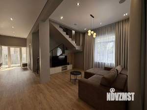 Дом 230м², 2-этажный, участок 11 сот.  