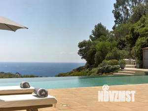 Дом 240м², 2-этажный, участок 11 сот.  