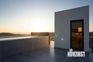 Коттедж 255м², 2-этажный, участок 4 сот.  