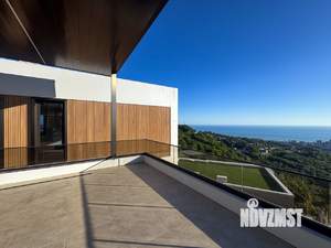 Дом 350м², 3-этажный, участок 5 сот.  