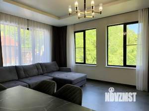 Дом 250м², 2-этажный, участок 10 сот.  