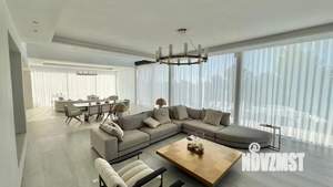 Коттедж 239м², 3-этажный, участок 3 сот.  