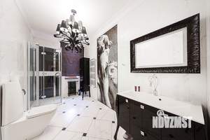 Дом 550м², 4-этажный, участок 9 сот.  