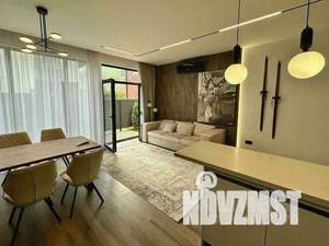 Дом 280м², 2-этажный, участок 10 сот.  