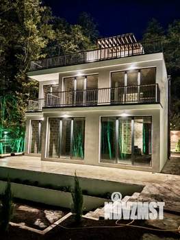 Дом 250м², 3-этажный, участок 5 сот.  