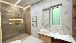 Дом 180м², 2-этажный, участок 4 сот.  