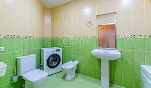 Дом 700м², 3-этажный, участок 12 сот.  