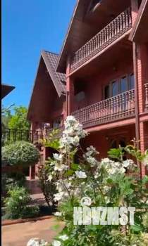 Дом 380м², 3-этажный, участок 11 сот.  