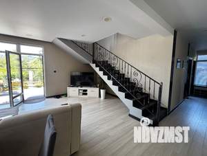 Коттедж 175м², 2-этажный, участок 7 сот.  