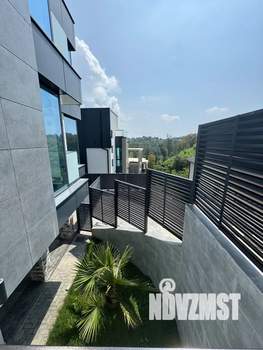 Дом 300м², 3-этажный, участок 5 сот.  