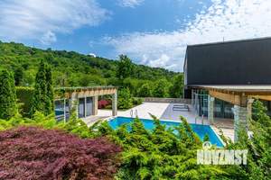 Дом 680м², 2-этажный, участок 42 сот.  